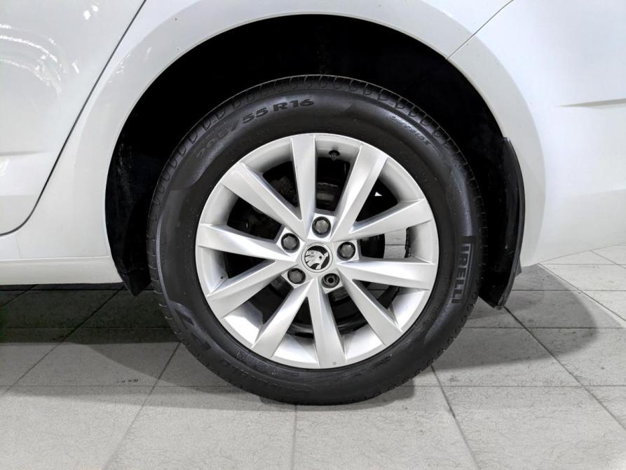 Skoda Octavia III (A7) Рестайлинг Москва  - изображение 18
