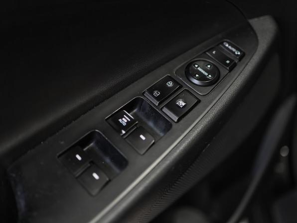 Hyundai Tucson III с пробегом 2017 года, цена 1 719 000 рублей, 156644 км, внедорожник, Автокод Объявления