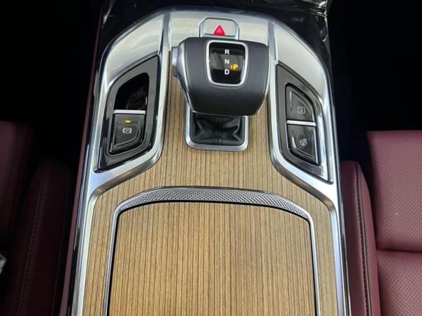 Hongqi E-HS9 с пробегом 2021 года, цена 4 530 000 рублей, 4821 км, внедорожник, Автокод Объявления