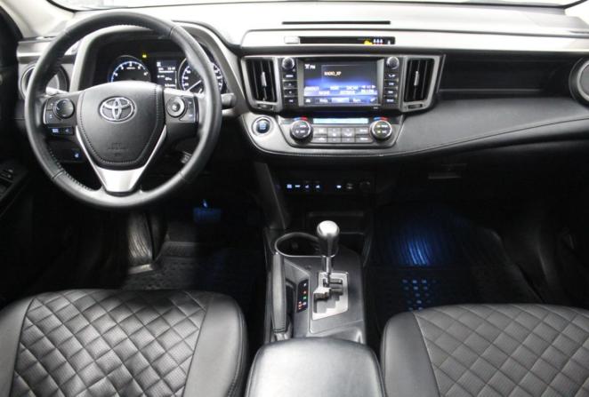 Toyota RAV4 IV (XA40) Рестайлинг с пробегом 2018 года, цена 1 950 000 рублей, 281601 км, внедорожник, Автокод Объявления