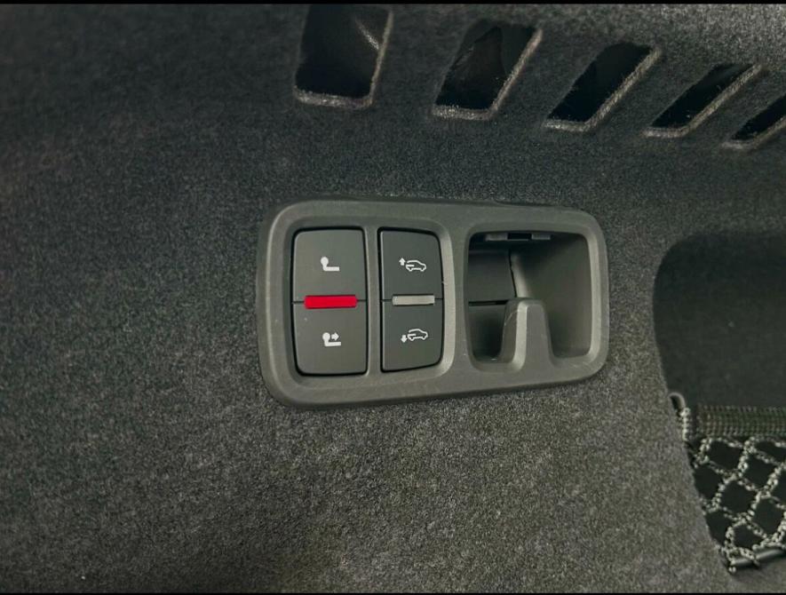 Audi SQ8 I (4M) Рестайлинг Москва  - изображение 15