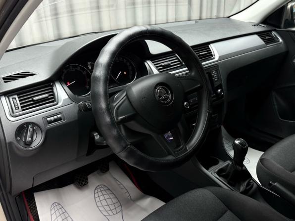 Skoda Rapid I Рестайлинг с пробегом 2019 года, цена 1 299 000 рублей, 99110 км, лифтбек, Автокод Объявления
