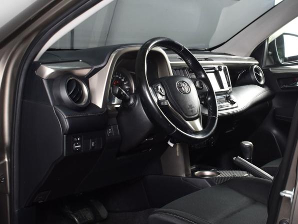 Toyota RAV4 IV (XA40) с пробегом 2013 года, цена 1 649 999 рублей, 247000 км, внедорожник, Автокод Объявления