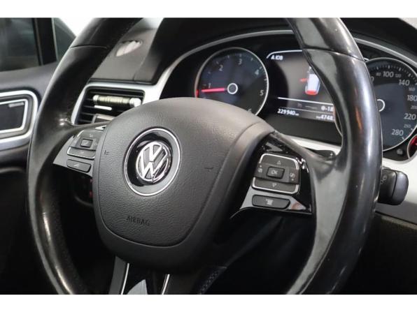 Volkswagen Touareg II с пробегом 2013 года, цена 2 156 000 рублей, 229914 км, внедорожник, Автокод Объявления