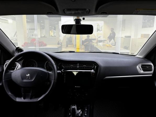 Peugeot 301 I с пробегом 2014 года, цена 570 000 рублей, 145549 км, седан, Автокод Объявления