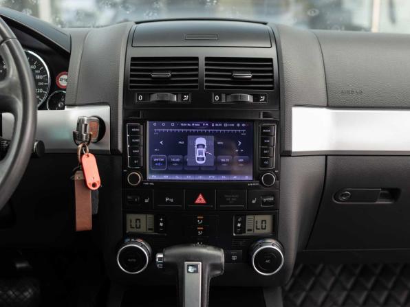 Volkswagen Touareg I Рестайлинг с пробегом 2007 года, цена 1 250 000 рублей, 331304 км, внедорожник, Автокод Объявления