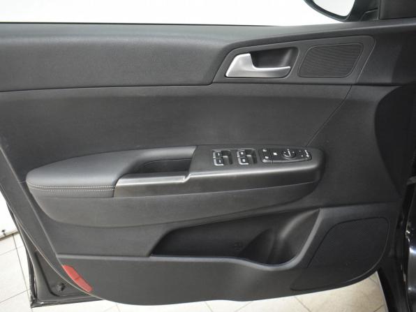 Kia Sportage IV Рестайлинг с пробегом 2021 года, цена 2 999 000 рублей, 63200 км, внедорожник, Автокод Объявления