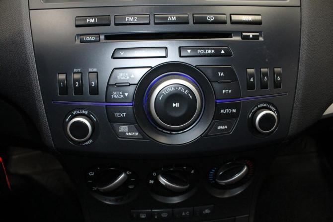 Mazda 3 II (BL) Рестайлинг с пробегом 2012 года, цена 989 000 рублей, 141026 км, седан, Автокод Объявления