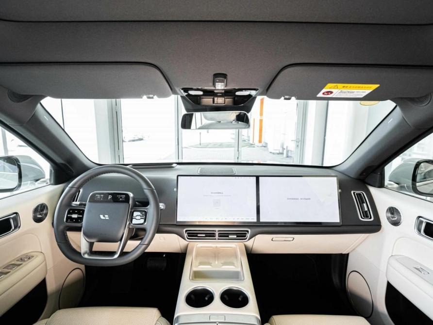 Li Auto (Lixiang) L6 Москва  - изображение 3
