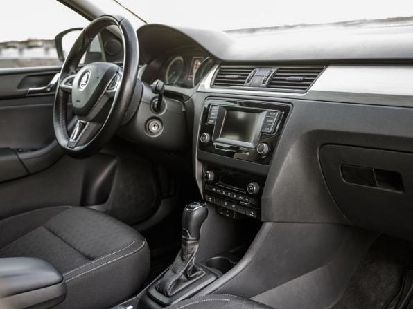 Skoda Rapid I с пробегом 2016 года, цена 1 248 000 рублей, 97110 км, лифтбек, Автокод Объявления