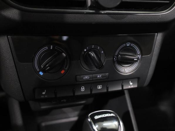 Skoda Rapid II с пробегом 2021 года, цена 1 629 500 рублей, 112446 км, лифтбек, Автокод Объявления