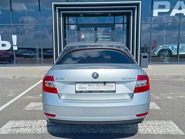 Skoda Octavia III (A7) Рестайлинг с пробегом 2019 года, цена 2 150 000 рублей, 42800 км, лифтбек, Автокод Объявления