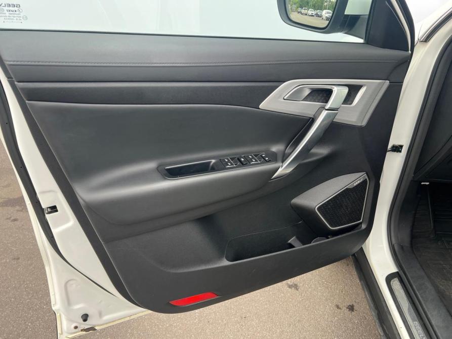 Geely Atlas I Санкт-Петербург  - изображение 14