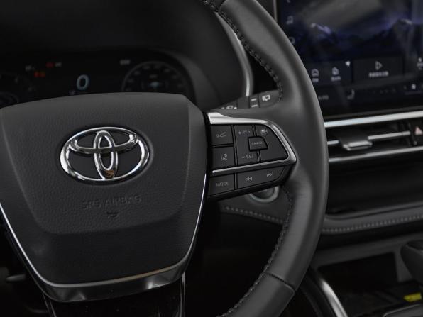 Toyota Highlander IV (XU70) с пробегом 2025 года, цена 5 800 000 рублей, 13 км, внедорожник, Автокод Объявления