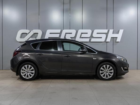 Opel Astra J Рестайлинг с пробегом 2014 года, цена 849 000 рублей, 209725 км, хэтчбек, Автокод Объявления