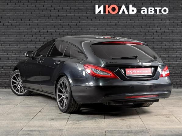 Mercedes-Benz CLS II (C218) Рестайлинг с пробегом 2015 года, цена 2 400 000 рублей, 221827 км, универсал, Автокод Объявления