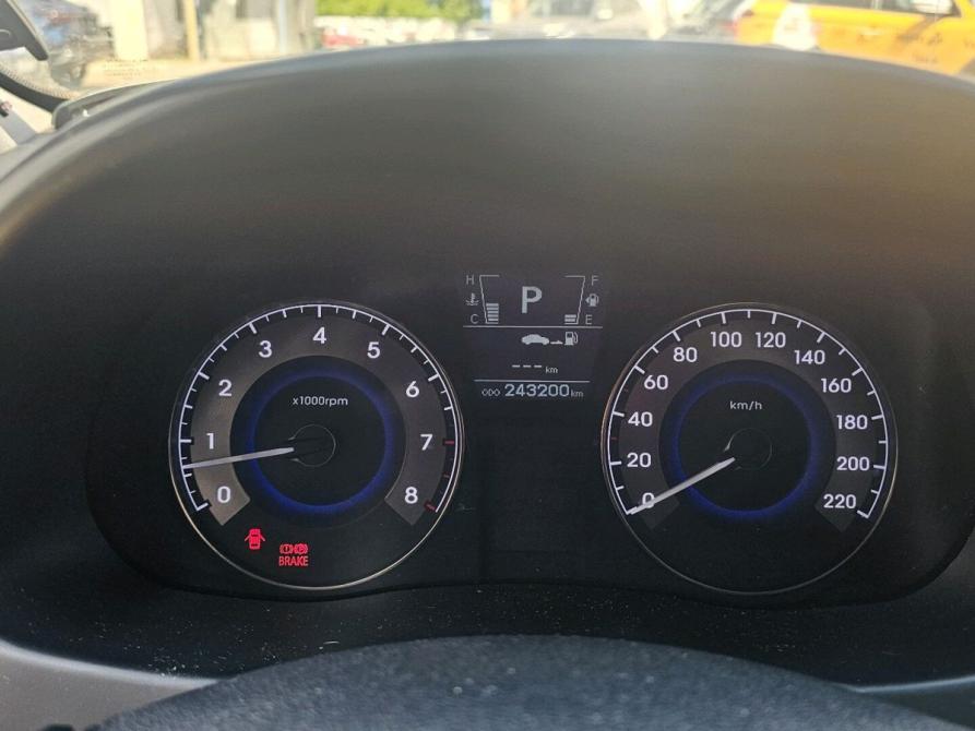 Hyundai Solaris I Москва  - изображение 7