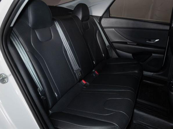 Hyundai Elantra VII (CN7) Рестайлинг с пробегом 2023 года, цена 2 248 000 рублей, 24205 км, седан, Автокод Объявления