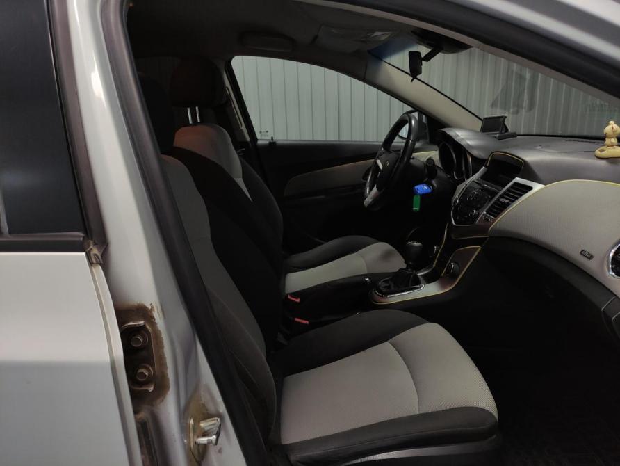 Chevrolet Cruze I Рестайлинг Пермь  - изображение 8