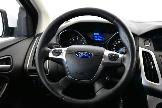 Ford Focus III с пробегом 2014 года, цена 800 000 рублей, 205791 км, универсал, Автокод Объявления