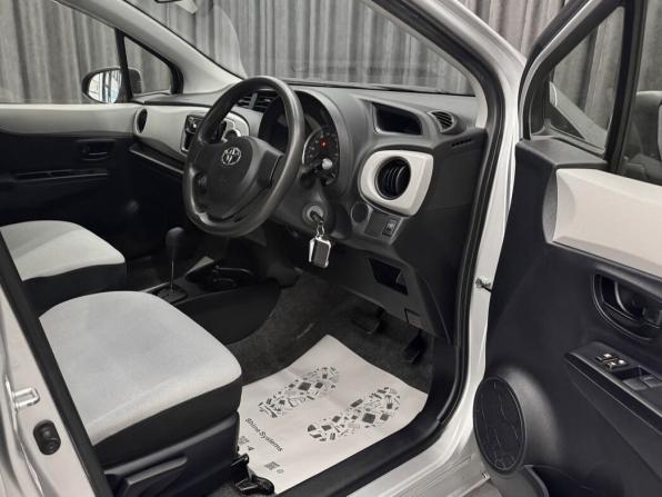 Toyota Vitz III (XP130) с пробегом 2013 года, цена 680 000 рублей, 172000 км, хэтчбек, Автокод Объявления
