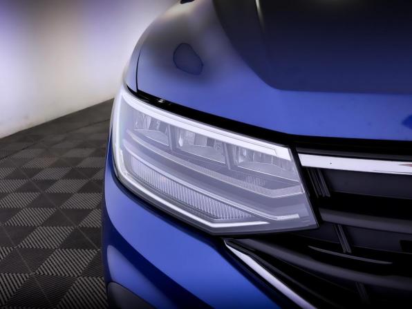 Volkswagen Tiguan II Рестайлинг с пробегом 2021 года, цена 4 215 000 рублей, 34083 км, внедорожник, Автокод Объявления
