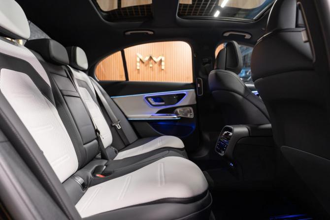 Новый Mercedes-Benz E-Класс AMG VI (W214) 2025 года, цена 15 290 000 рублей, седан, Автокод Объявления