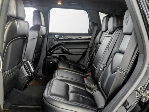 Porsche Cayenne II Рестайлинг (958) с пробегом 2017 года, цена 4 461 500 рублей, 197520 км, внедорожник, Автокод Объявления