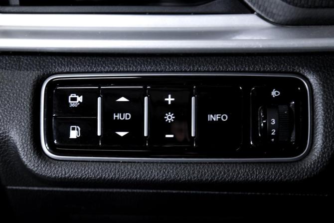 Dongfeng Fengon ix7 с пробегом 2024 года, цена 2 399 000 рублей, 27201 км, внедорожник, Автокод Объявления