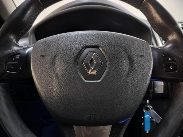 Renault Sandero II с пробегом 2015 года, цена 780 000 рублей, 133000 км, хэтчбек, Автокод Объявления