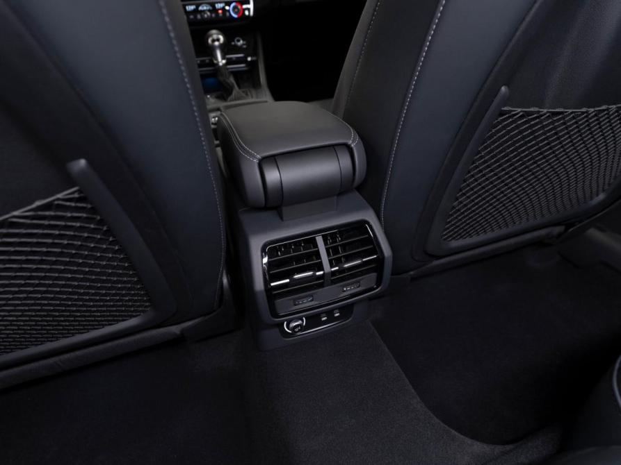 Audi Q3 II (F3) Москва  - изображение 14