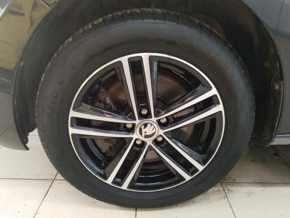 Skoda Rapid I с пробегом 2014 года, цена 691 130 рублей, 186897 км, лифтбек, Автокод Объявления