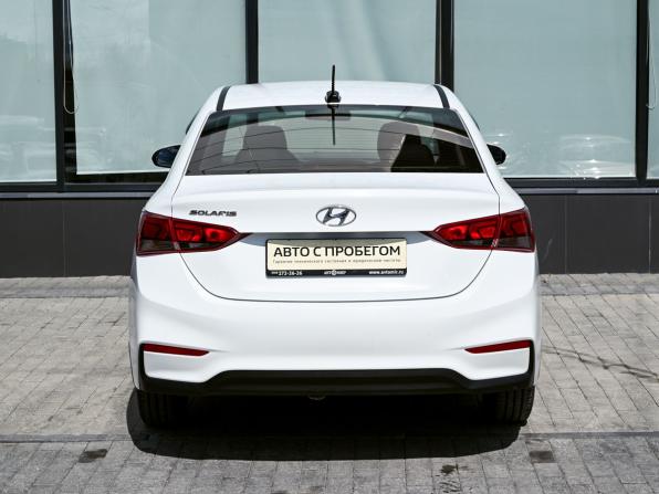 Hyundai Solaris II с пробегом 2018 года, цена 1 029 000 рублей, 140623 км, седан, Автокод Объявления