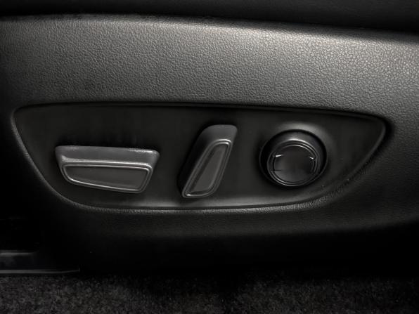 Toyota RAV4 V (XA50) с пробегом 2025 года, цена 3 880 000 рублей, 5170 км, внедорожник, Автокод Объявления