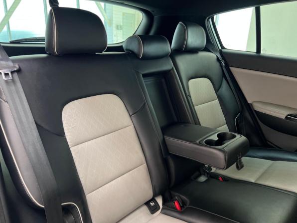 Kia Sportage IV с пробегом 2018 года, цена 2 350 000 рублей, 102660 км, внедорожник, Автокод Объявления