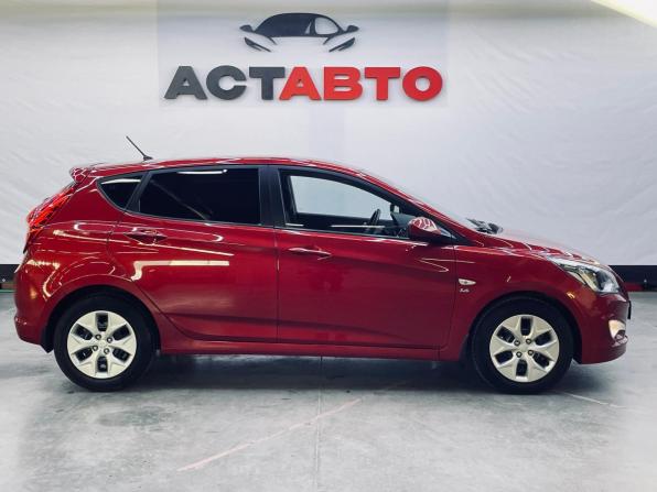 Hyundai Solaris I Рестайлинг с пробегом 2015 года, цена 1 255 000 рублей, 33278 км, хэтчбек, Автокод Объявления