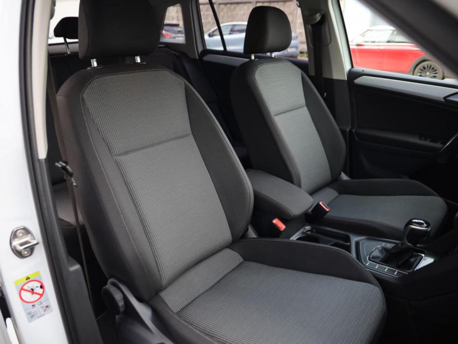 Volkswagen Tiguan II Рестайлинг Санкт-Петербург  - изображение 26