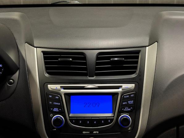 Hyundai Solaris I с пробегом 2012 года, цена 929 000 рублей, 115564 км, седан, Автокод Объявления