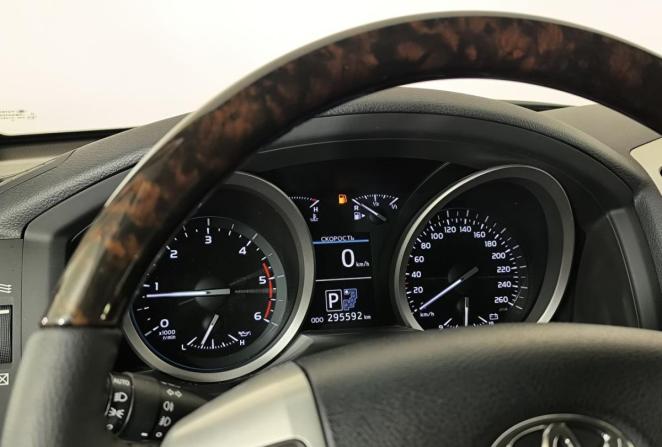 Toyota Land Cruiser 200 Series Рестайлинг 1 с пробегом 2013 года, цена 3 450 000 рублей, 295592 км, внедорожник, Автокод Объявления