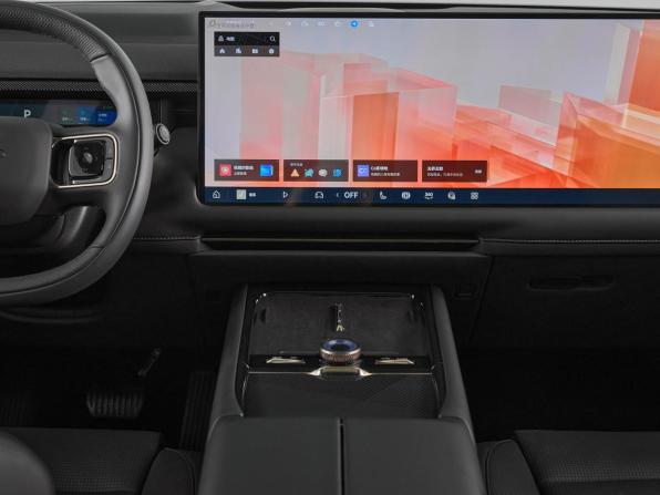 Lynk &amp; Co 900 с пробегом 2025 года, цена 7 789 000 рублей, 81 км, внедорожник, Автокод Объявления