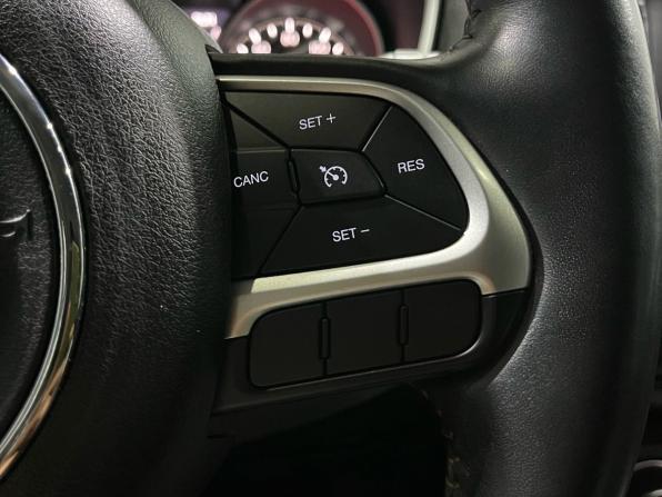 Jeep Compass II с пробегом 2018 года, цена 1 780 000 рублей, 97000 км, внедорожник, Автокод Объявления