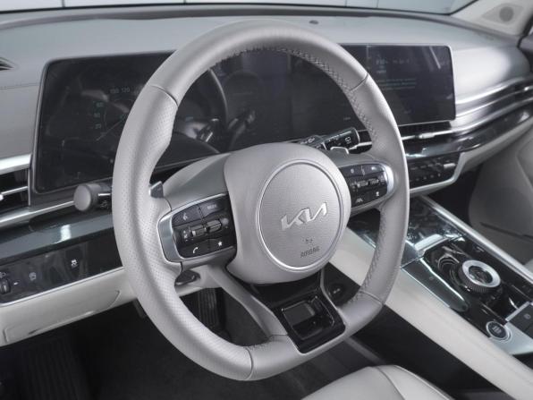 Kia Sportage V с пробегом 2026 года, цена 3 820 000 рублей, 88 км, внедорожник, Автокод Объявления