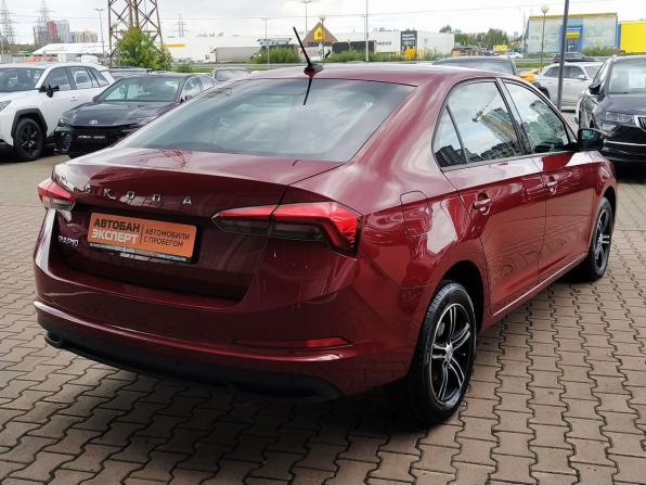 Skoda Rapid II с пробегом 2021 года, цена 1 518 000 рублей, 77763 км, лифтбек, Автокод Объявления
