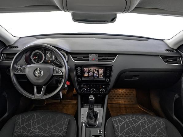 Skoda Octavia III (A7) Рестайлинг с пробегом 2019 года, цена 1 825 000 рублей, 104479 км, лифтбек, Автокод Объявления