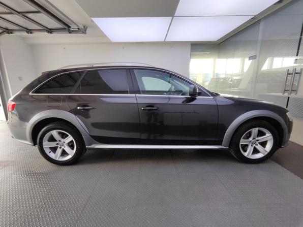 Audi A4 allroad IV (B8) Рестайлинг с пробегом 2014 года, цена 1 890 000 рублей, 176505 км, универсал, Автокод Объявления