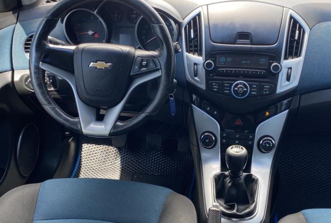 Chevrolet Cruze I Рестайлинг с пробегом 2013 года, цена 710 000 рублей, 235505 км, седан, Автокод Объявления