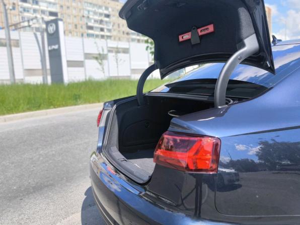 Audi A6 IV (C7) Рестайлинг с пробегом 2015 года, цена 2 100 000 рублей, 142663 км, седан, Автокод Объявления