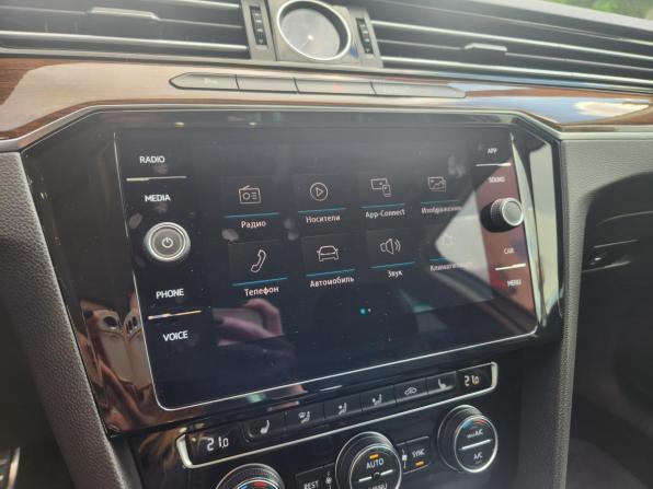 Volkswagen Passat B8 с пробегом 2019 года, цена 1 849 000 рублей, 227839 км, седан, Автокод Объявления