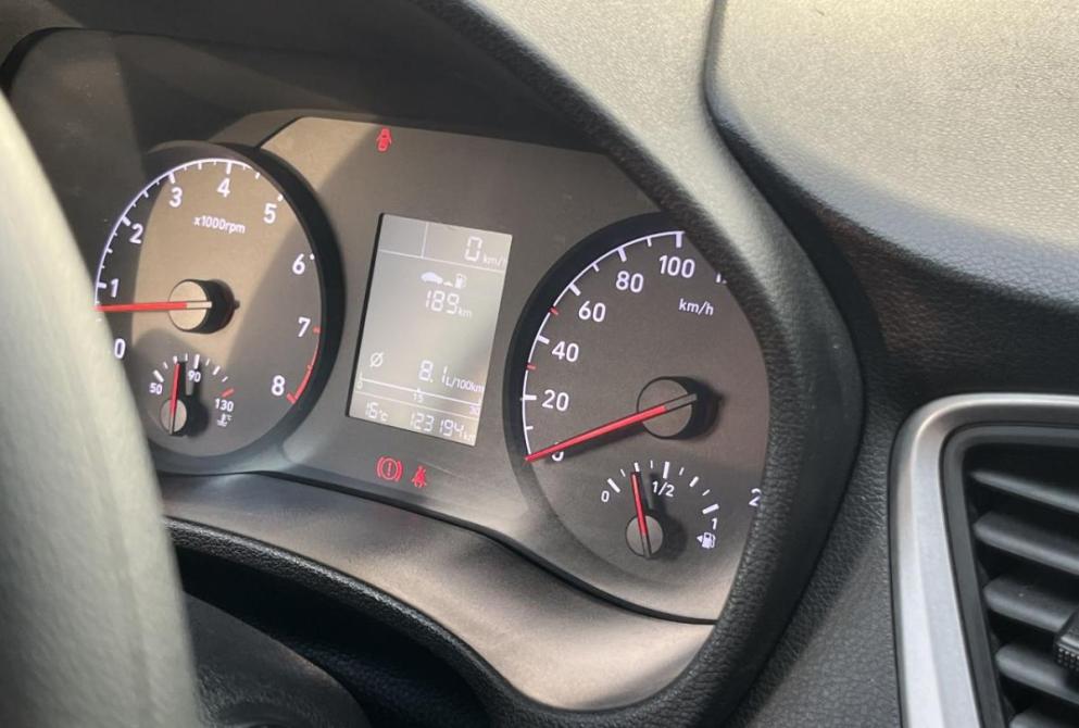 Hyundai Solaris II Владимир  - изображение 9