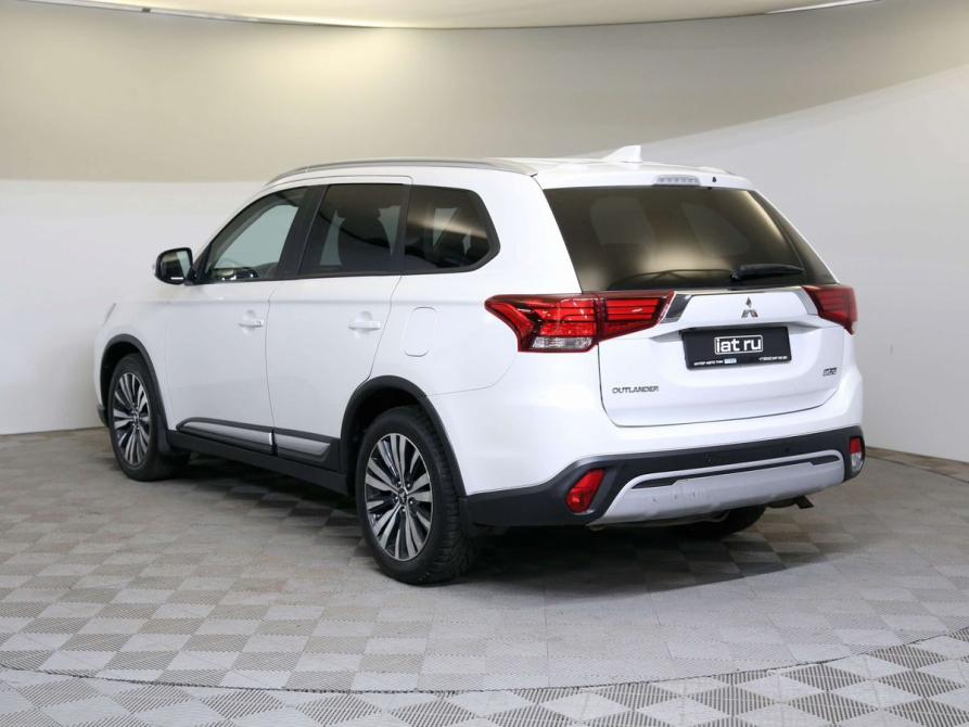 Mitsubishi Outlander III Рестайлинг 3 Санкт-Петербург  - изображение 7